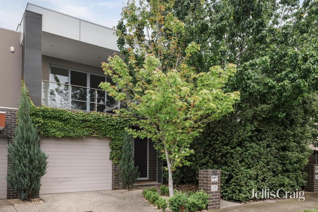 11B ARCHBOLD ST, THORNBURY, VIC 3071