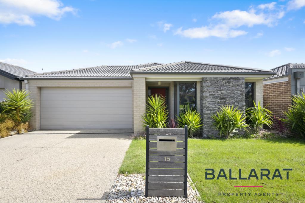 15 ROONEY CRES, LUCAS, VIC 3350