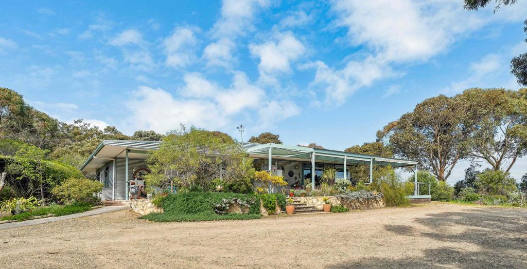 5 Martin Rd, Yankalilla, SA 5203