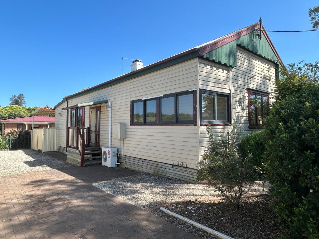 355 Argyle St, Picton, NSW 2571