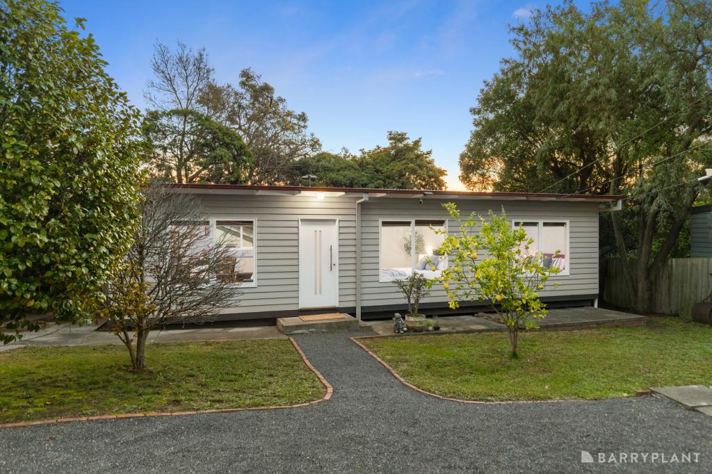 24 Ross Cres, Heathmont, VIC 3135