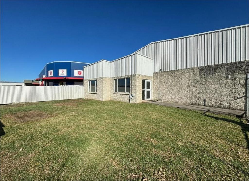 2/180a Princes Hwy, South Nowra, NSW 2541