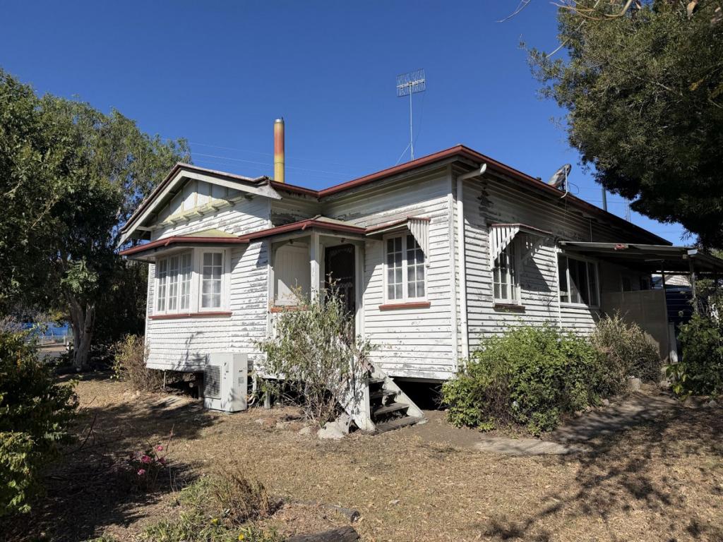 1 Rutherford St, Monto, QLD 4630