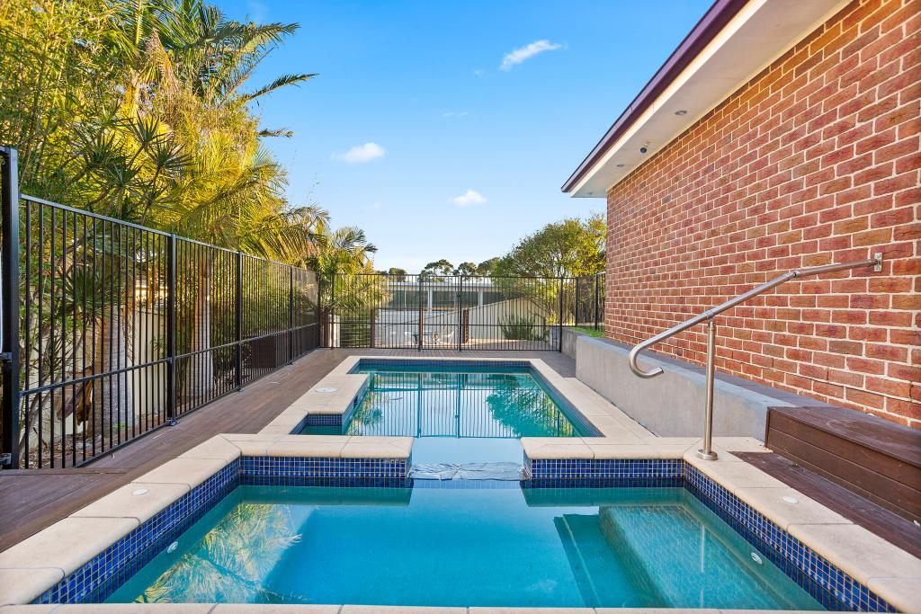 17 MONKHOUSE PDE, SHELL COVE, NSW 2529