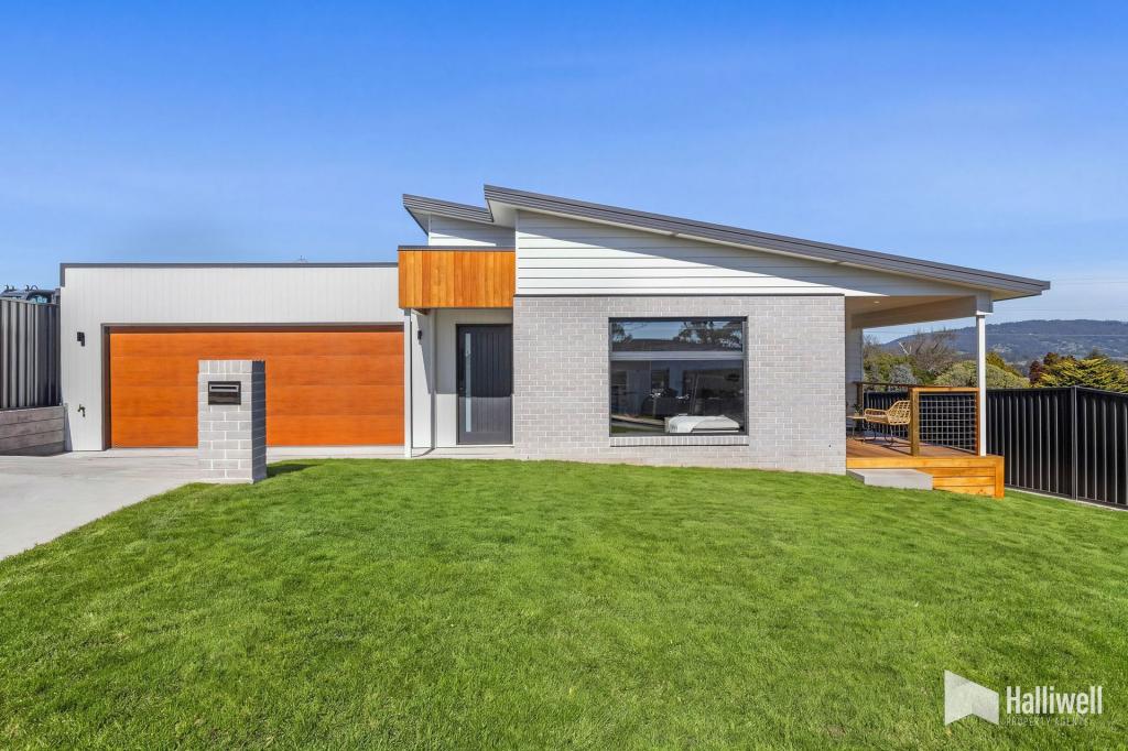 1 & 2/8 SPIRIT WAY, AMBLESIDE, TAS 7310