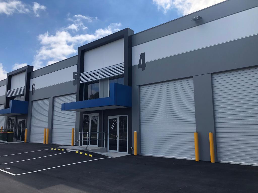 4/33 Danaher Dr, South Morang, VIC 3752