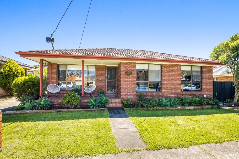 1/11 Falkiner Cres, Dandenong, VIC 3175