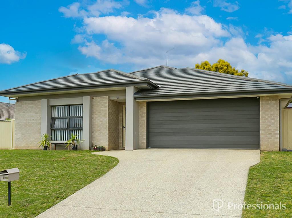 10 Regal Park Dr, Oxley Vale, NSW 2340