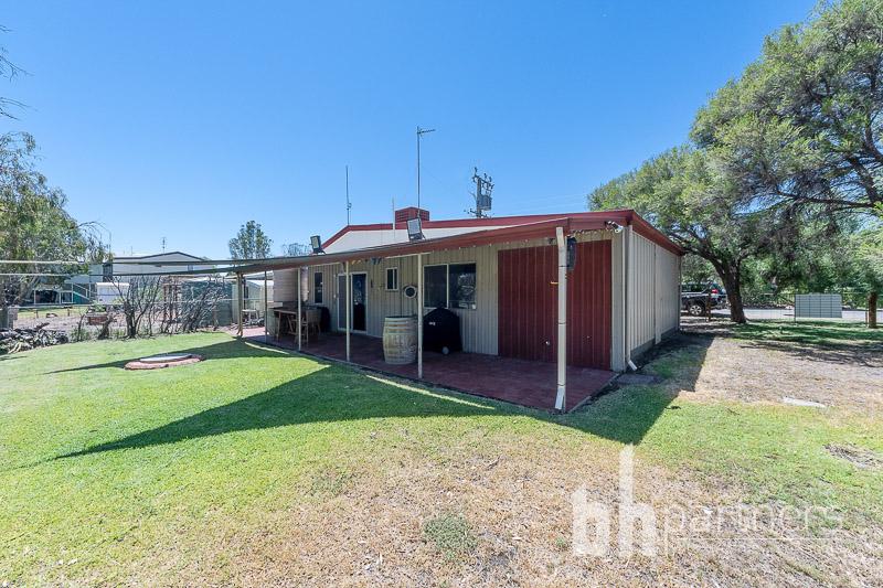 42 MARKS LANDING SHACK RD, MARKS LANDING, SA 5354