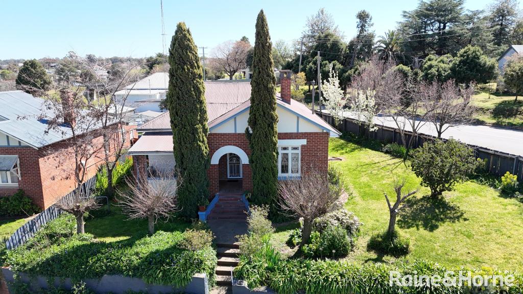 1 Park Ave, Young, NSW 2594