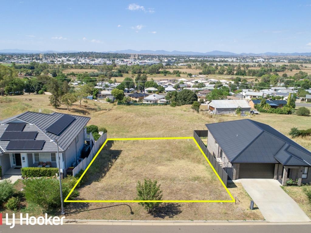 24 Conway Cl, North Tamworth, NSW 2340