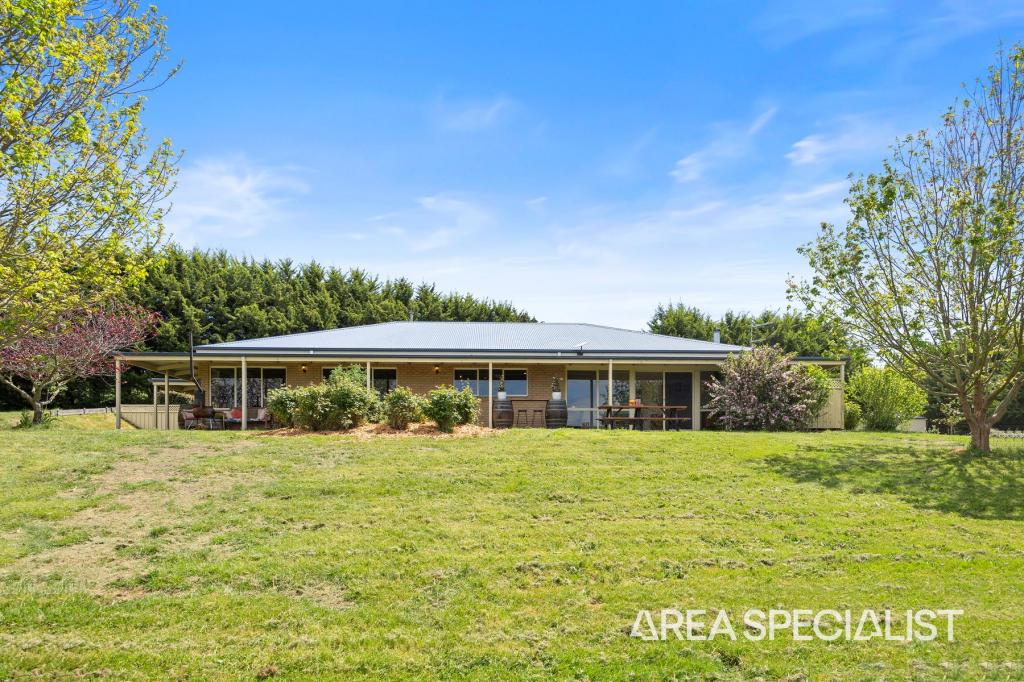 71 WALLACES RD, KORUMBURRA, VIC 3950