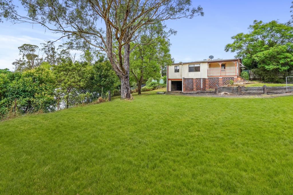 8 Krista Pl, Tahmoor, NSW 2573