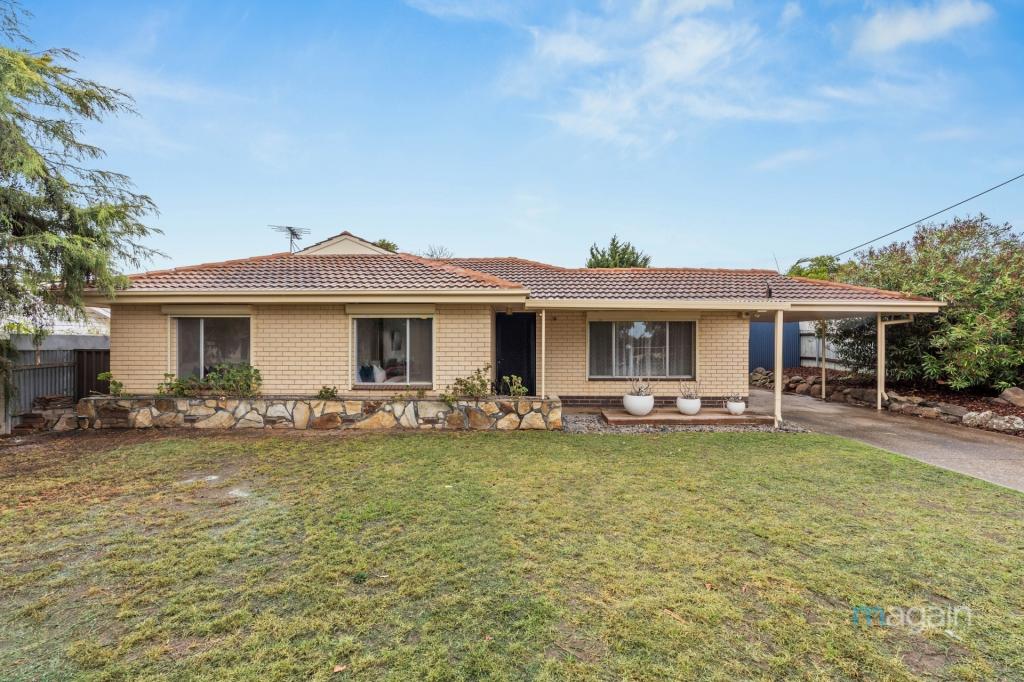 24 Holman Rd, Christie Downs, SA 5164