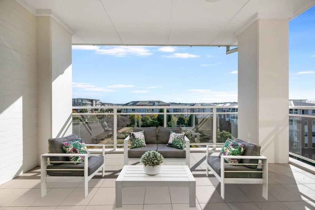 506/4 Rosewater Cct, Breakfast Point, NSW 2137