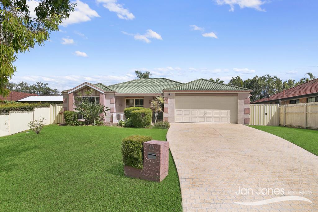 22 PEPPERTREE ST, WARNER, QLD 4500