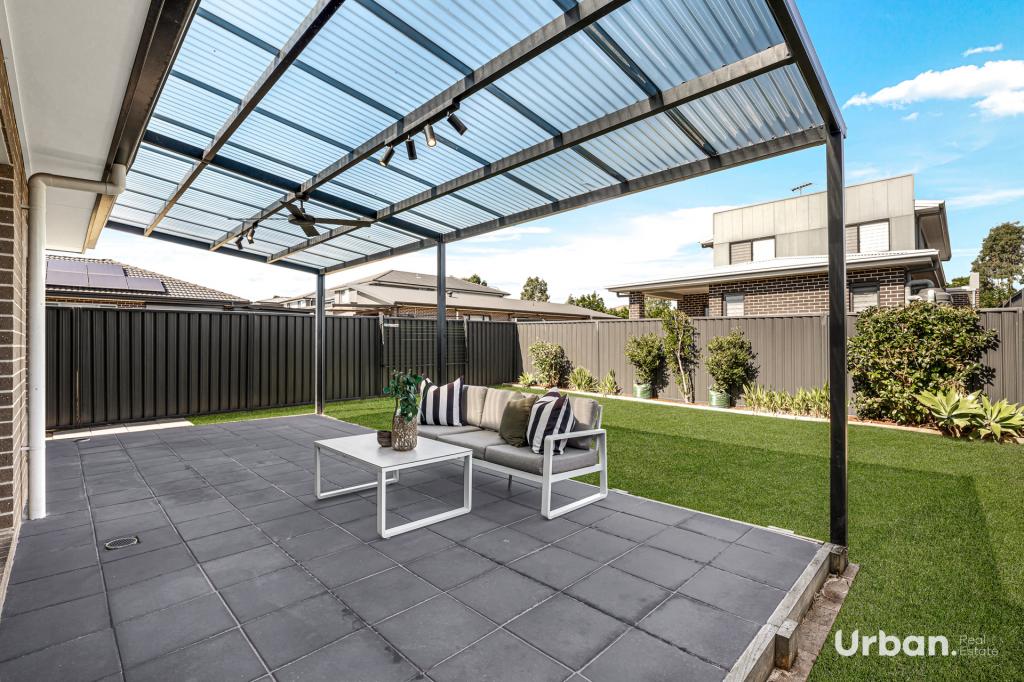 16 Sandalwood Cres, Colebee, NSW 2761