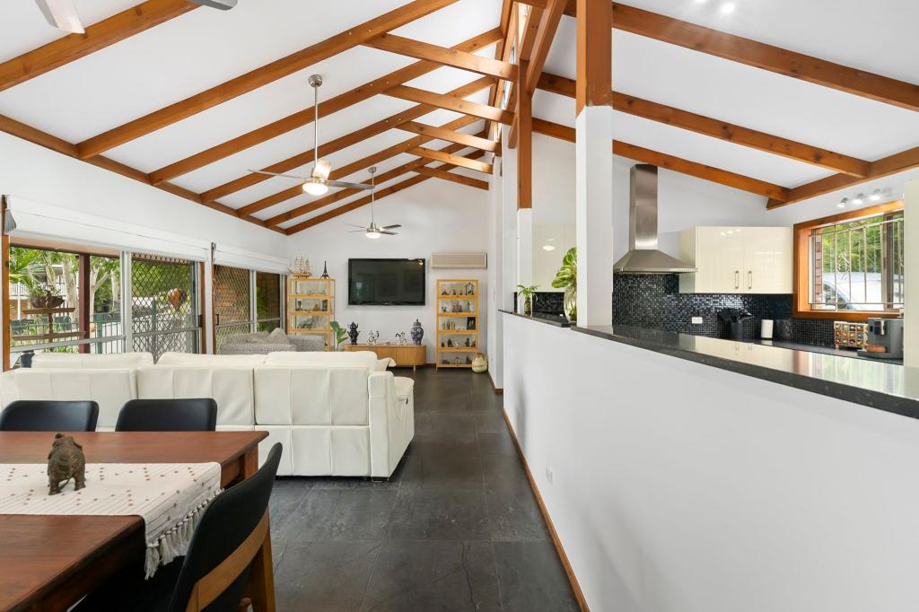 2 Woodmere St, The Gap, QLD 4061