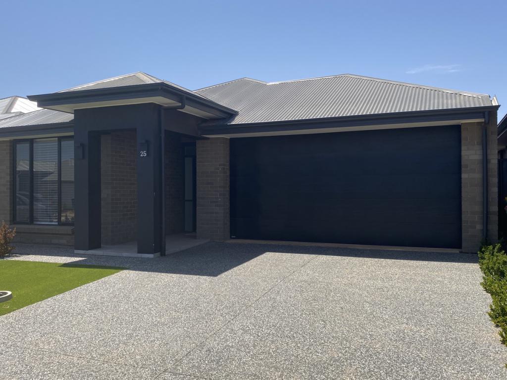 25 Campiana St, Angle Vale, SA 5117