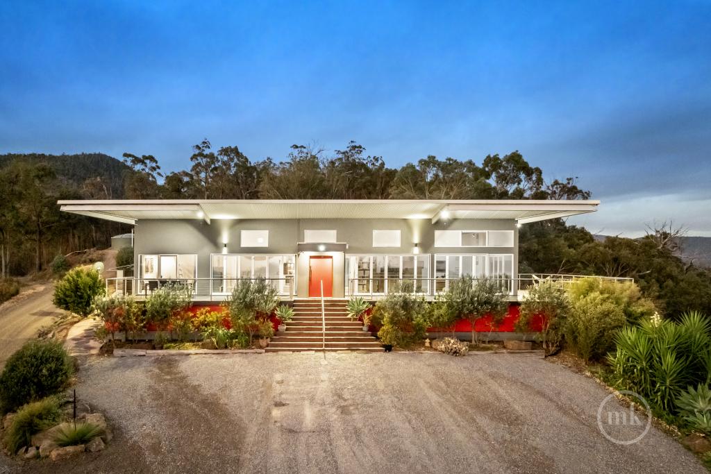 10 Matheis Rd, Arthurs Creek, VIC 3099