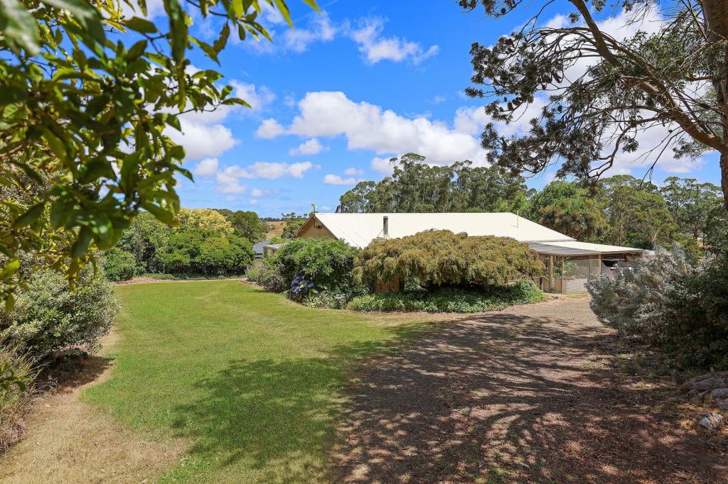 70 Haywards Rd, Timboon, VIC 3268
