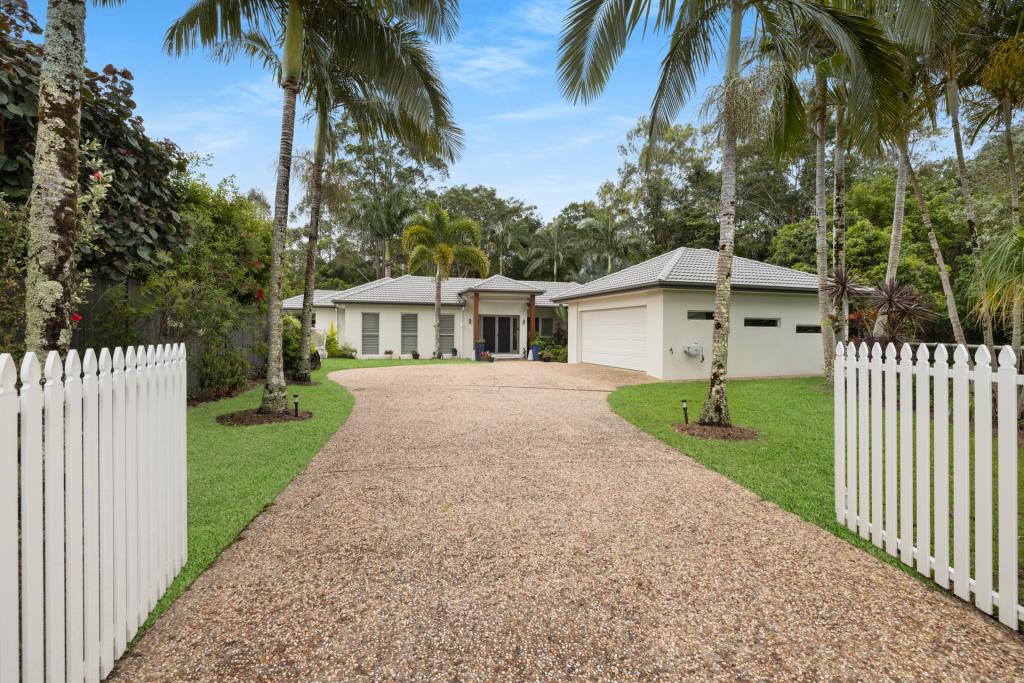 11 Rungert Ct, Mooloolah Valley, QLD 4553