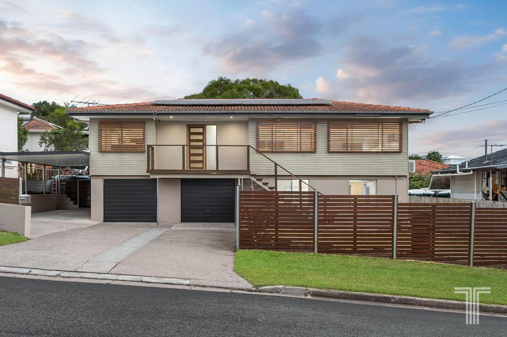 3 Linfield St, Mansfield, QLD 4122