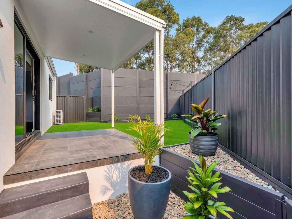 24b Kiernan Cres, Abbotsbury, NSW 2176