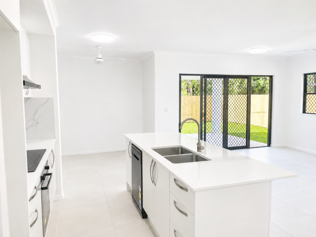66 Seclusion Dr, Palm Cove, QLD 4879
