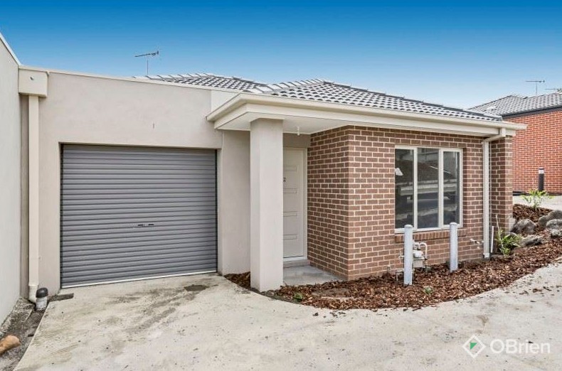 2 Auburn Cl, Pakenham, VIC 3810