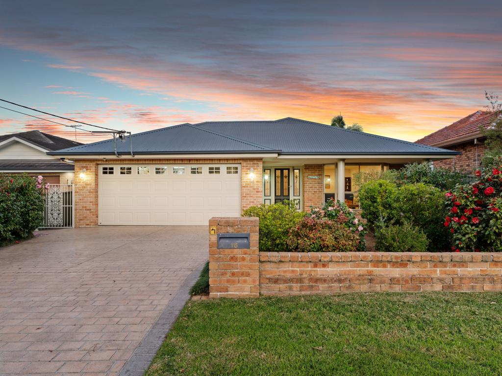 16 Cambrai Ave, Engadine, NSW 2233
