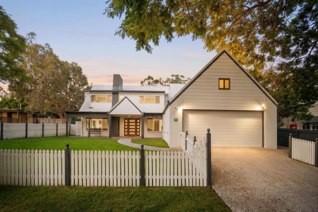 39 Donatello St, Fig Tree Pocket, QLD 4069