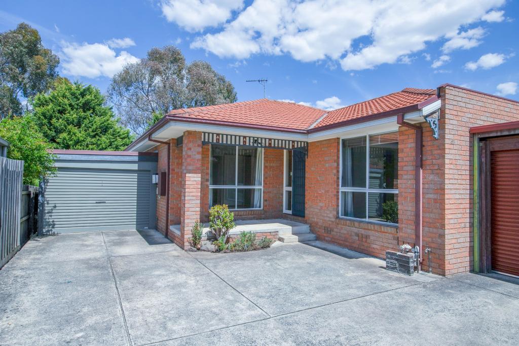 2/5 Winifred St, Oak Park, VIC 3046