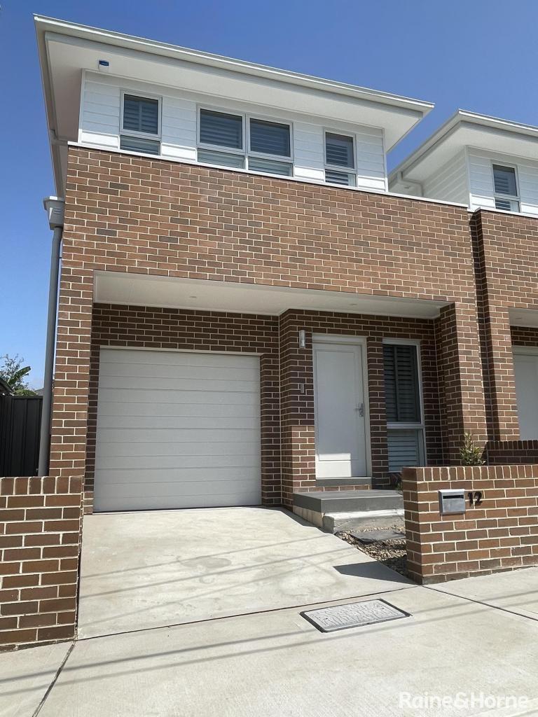 12 John St, Tempe, NSW 2044
