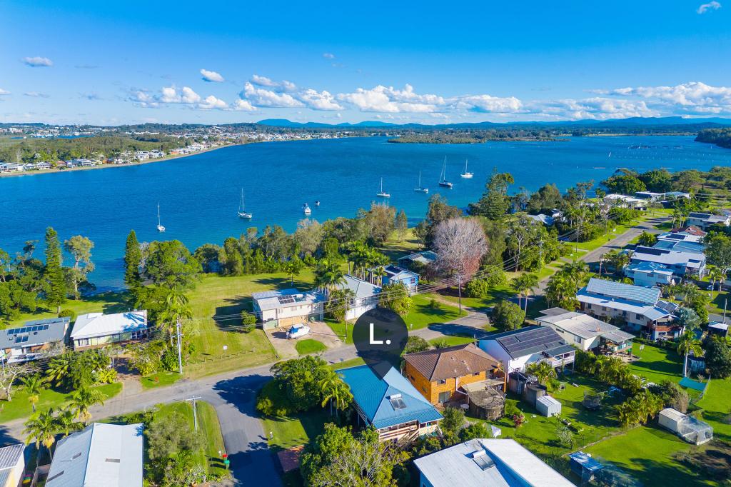 35 Shoreline Dr, North Shore, NSW 2444