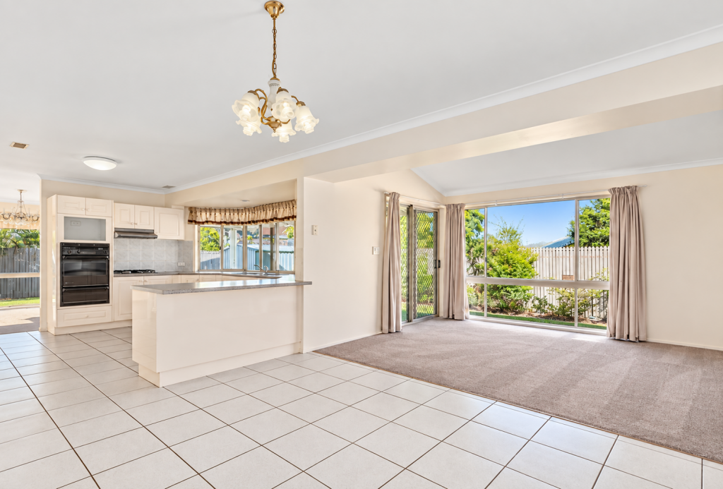 3 Fernwyn St, Calamvale, QLD 4116