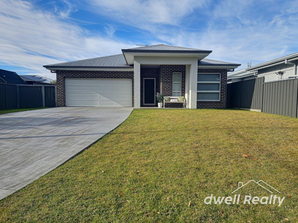 77 Summercloud Cres, Vincentia, NSW 2540