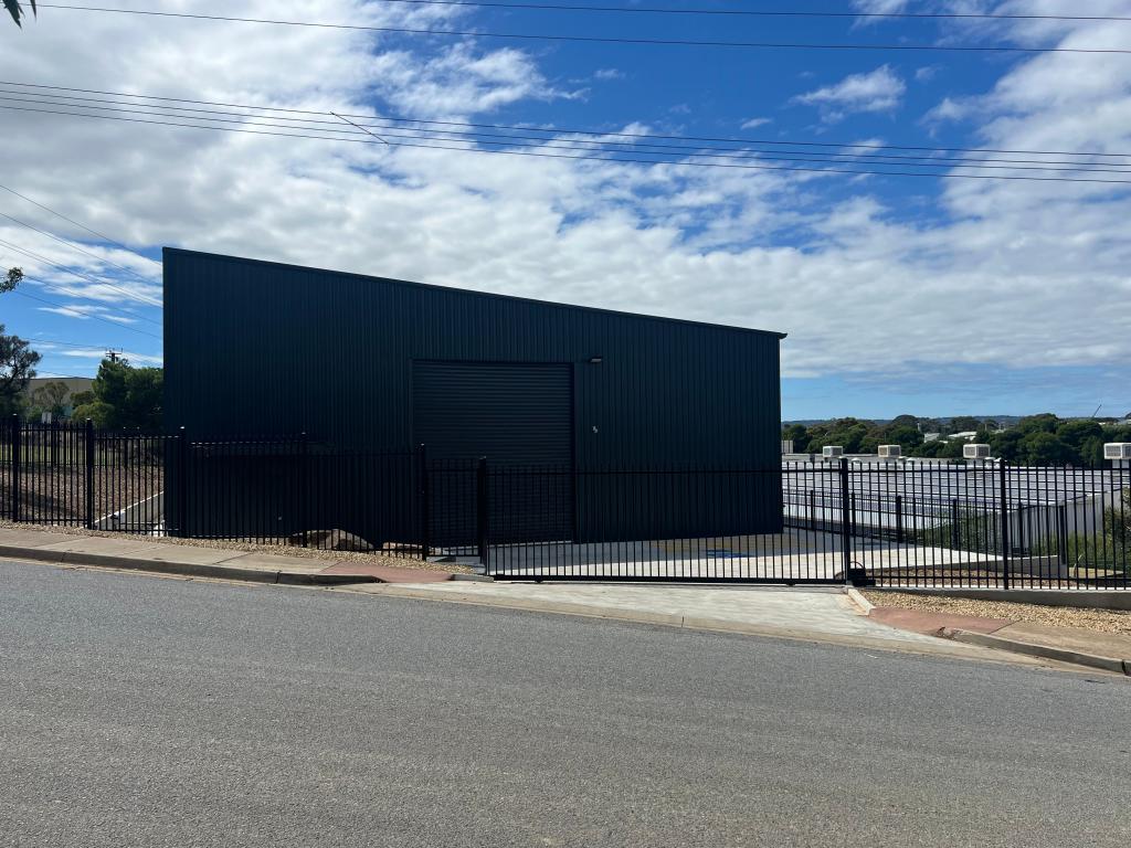 2/10 Sherriffs Rd W, Lonsdale, SA 5160