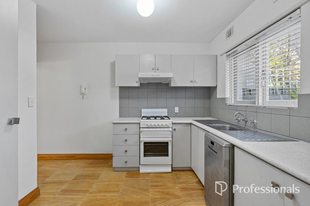 12/3 Derrington Cres, Balga, WA 6061