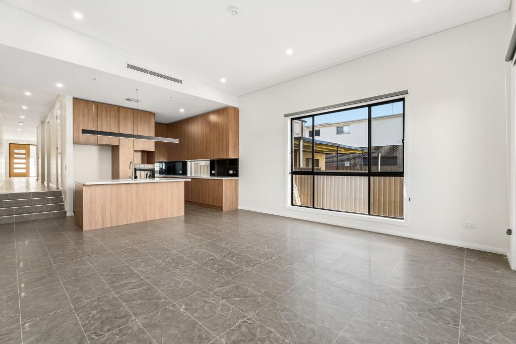 241 Hamilton Rd, Fairfield West, NSW 2165