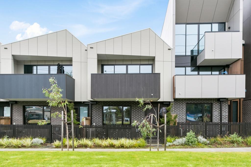 33 Orchid Dr, Keysborough, VIC 3173