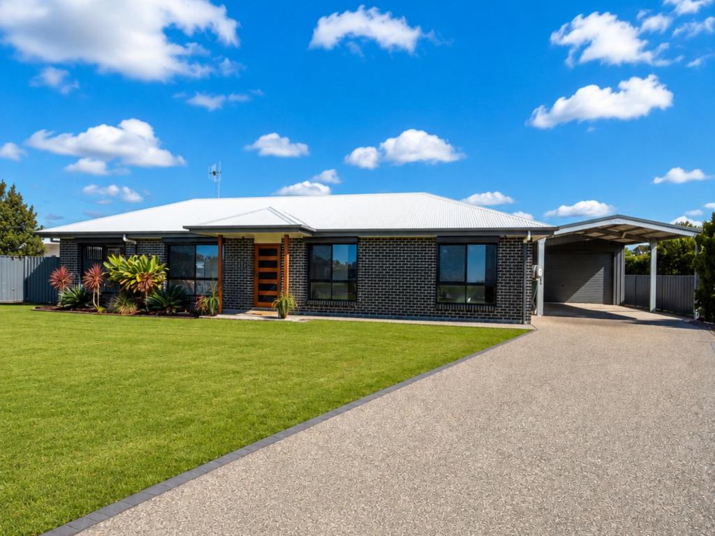 12 Parklands Dr, Branyan, QLD 4670
