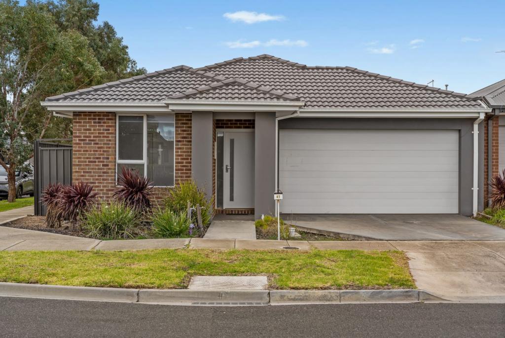61 ABBEYGATE DR, WERRIBEE, VIC 3030