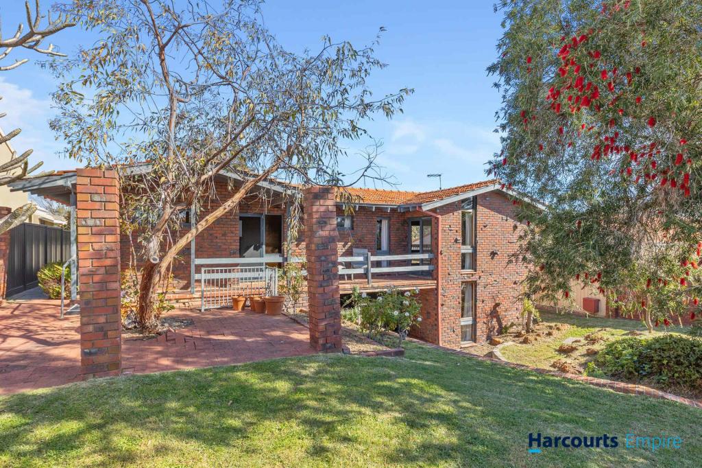 15 KNIGHT ST, WEMBLEY DOWNS, WA 6019