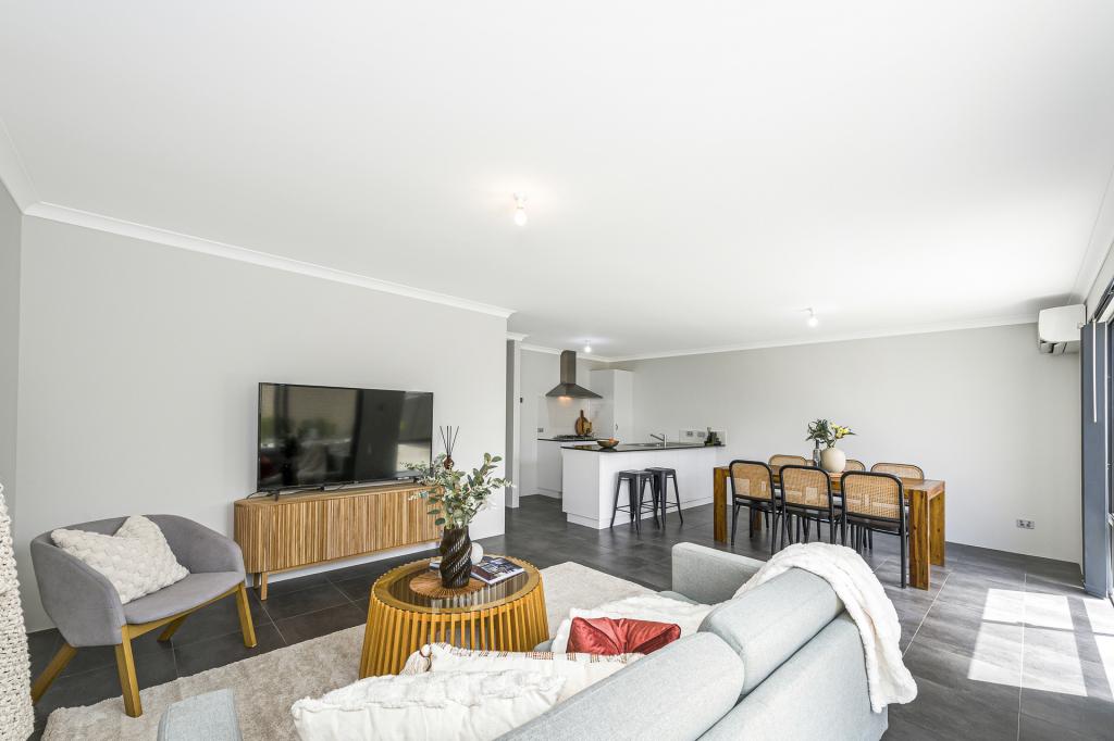 106 VERBANA DR, AVELEY, WA 6069