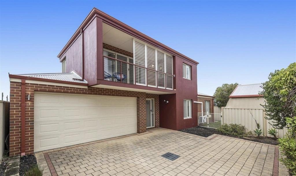 38b Edmondson Cres, Karrinyup, WA 6018