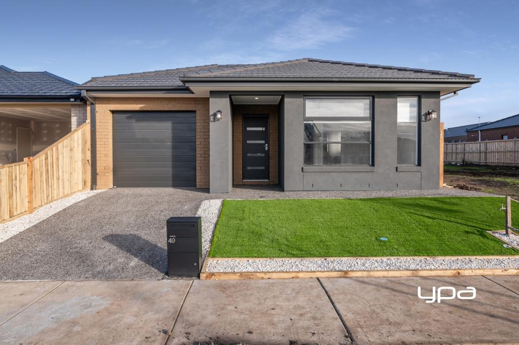 49 MONTEGO BVD, SUNBURY, VIC 3429