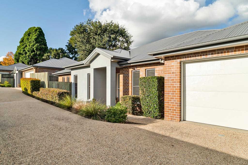 2/59 Jellicoe St, Mount Lofty, QLD 4350