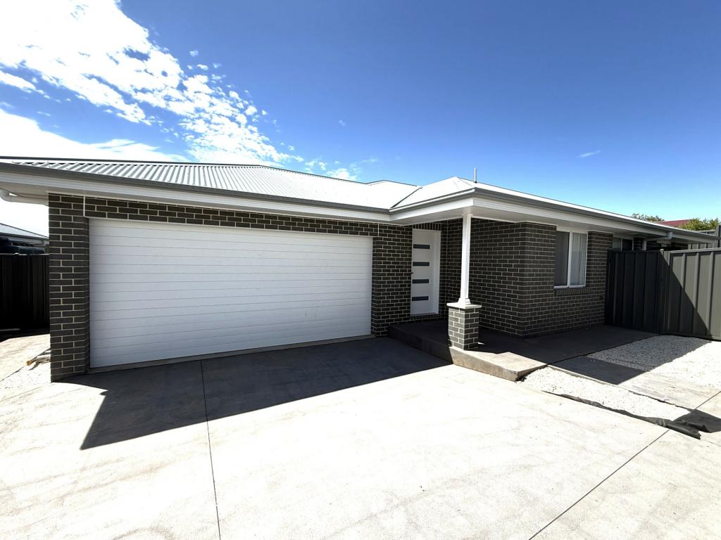 Unit 4/106 Wombat St, Young, NSW 2594