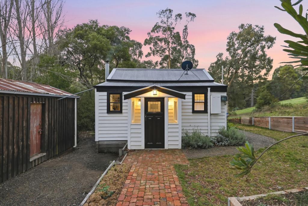 8 Recreation Reserve Rd, Blackwood, VIC 3458